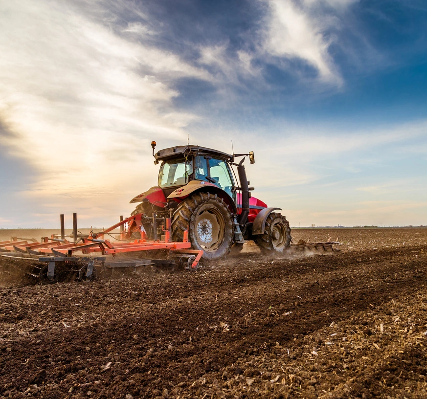 The Easy Way to Choose Buying or Leasing Farm Equipment 