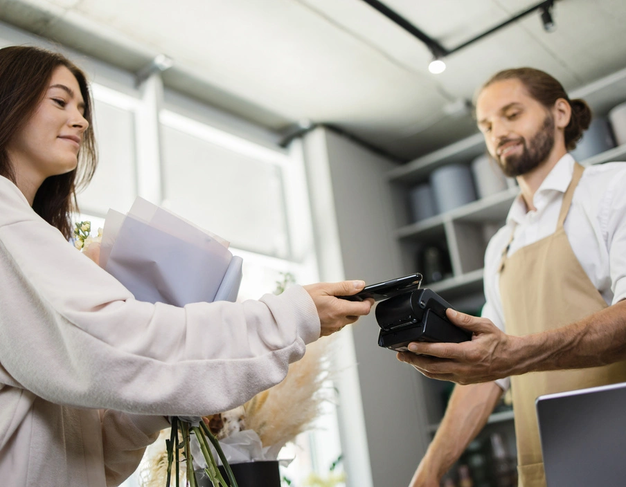 Business Charge Cards vs. Credit Cards Made Easy